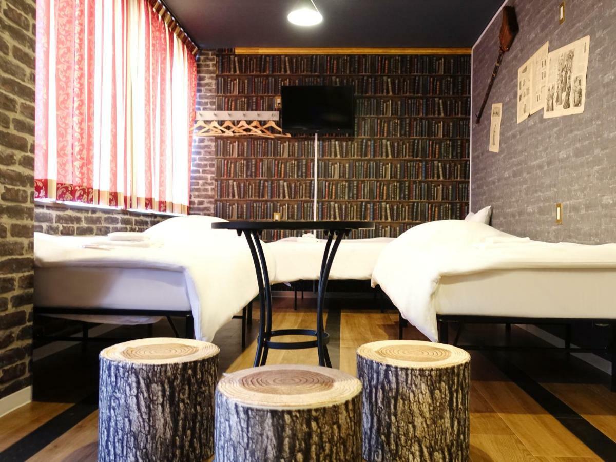 Briller Universal Japon Hostel Osaka Buitenkant foto